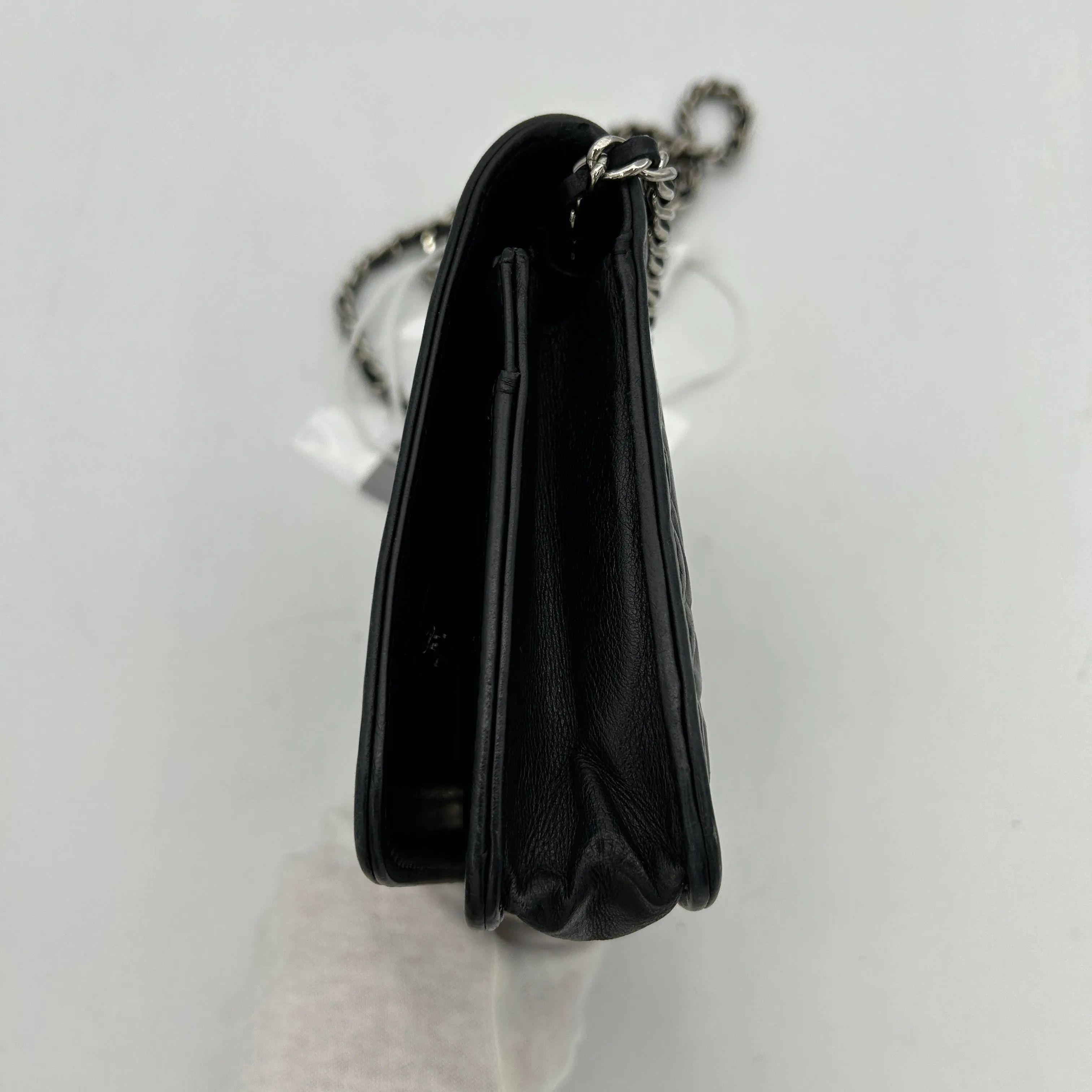 Chanel Camellia Wallet On Chain - Black Clutches, Handbags LA32119