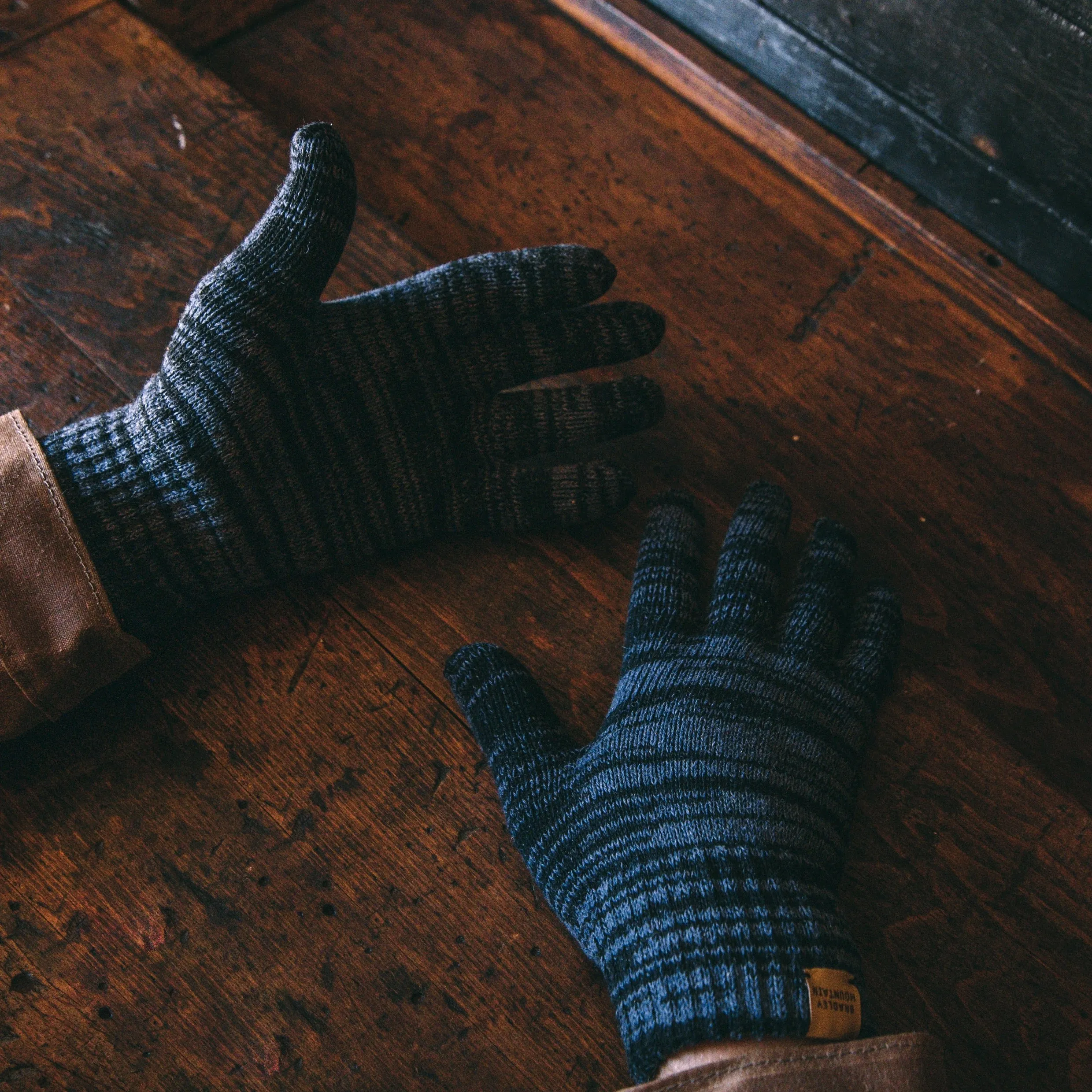Explorer's Gloves - Glacier
