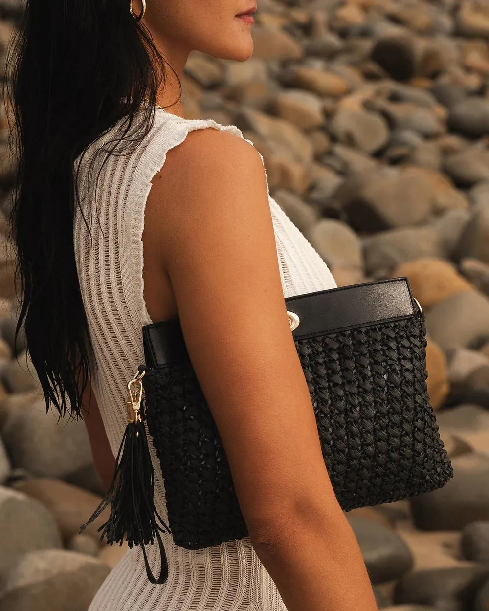 FERN RAFFIA CLUTCH BLACK
