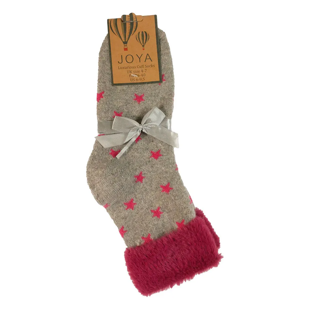 Grey cuff socks with pink stars and dark pink faux fur cuff