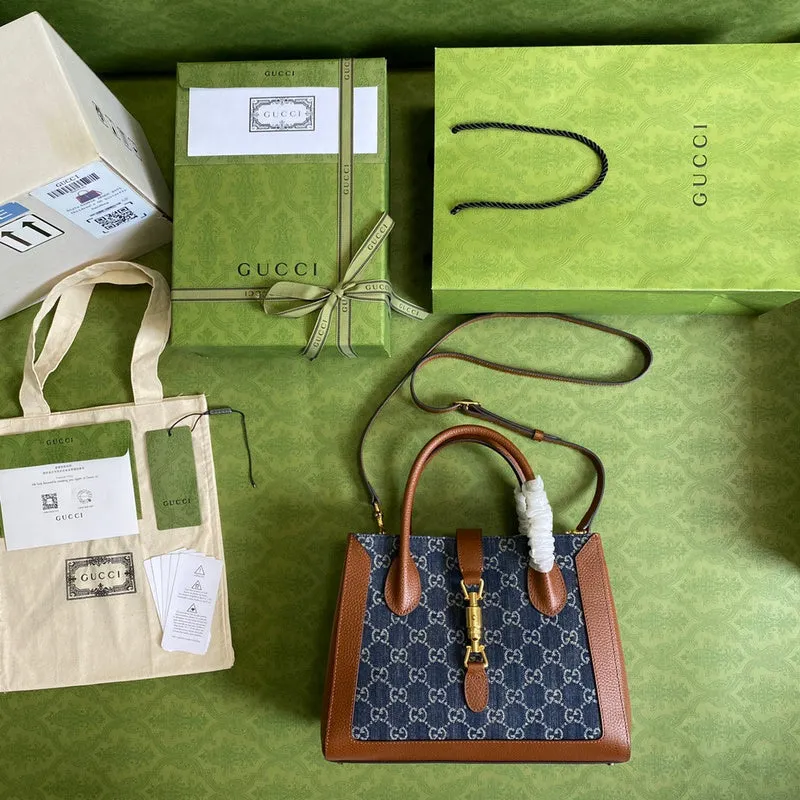 Gucci   Luxury Bags  1013