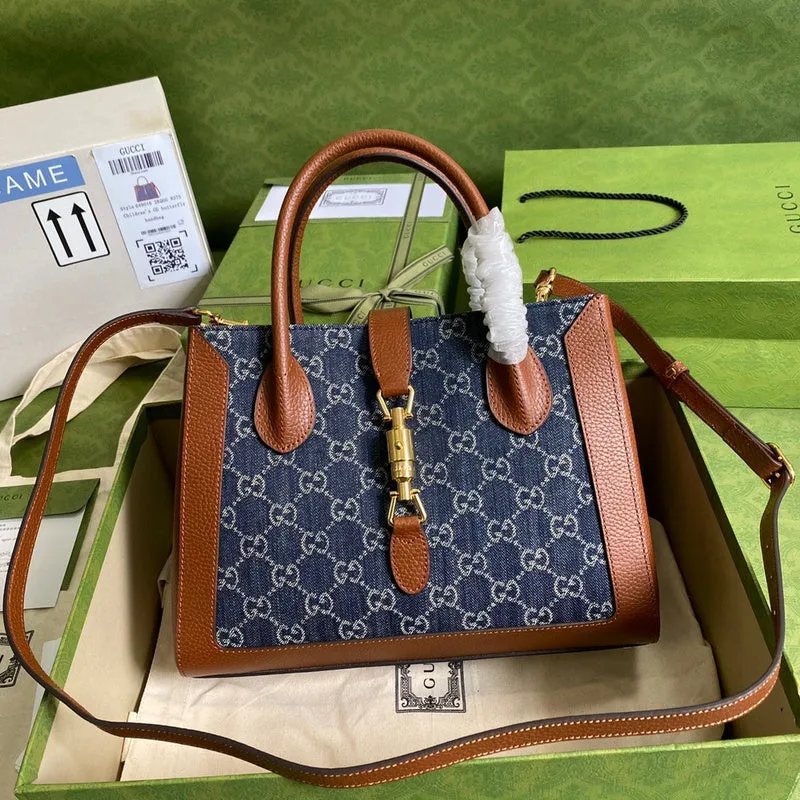 Gucci   Luxury Bags  1013
