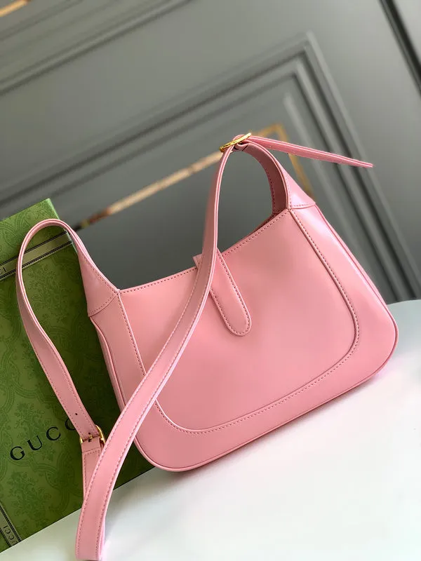 Gucci   Luxury Bags  1042