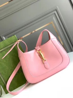 Gucci   Luxury Bags  1042