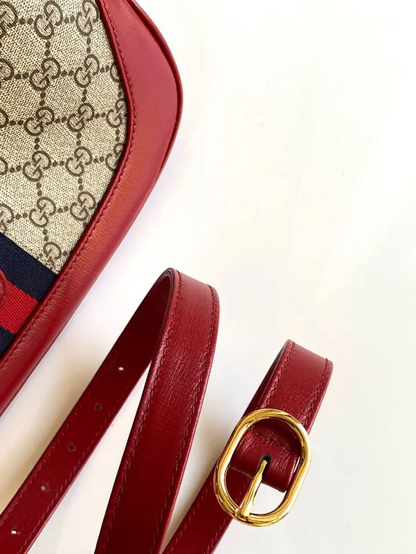 Gucci   Luxury Bags  1051