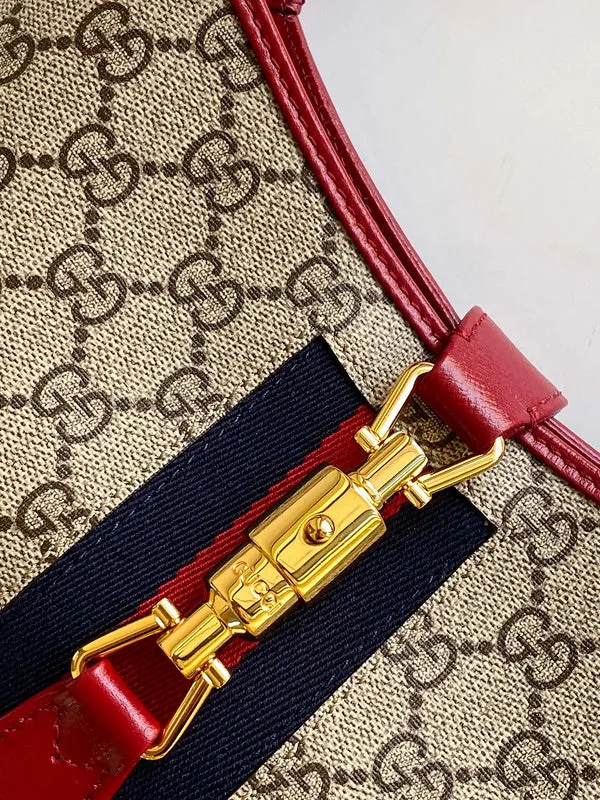 Gucci   Luxury Bags  1051