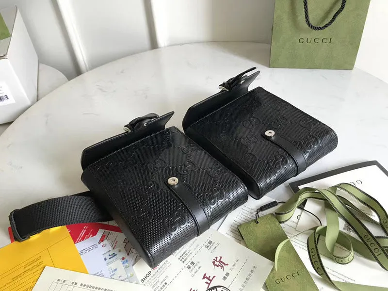 Gucci   Luxury Bags  1054
