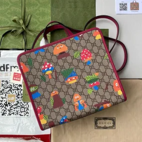 Gucci   Luxury Bags  1056