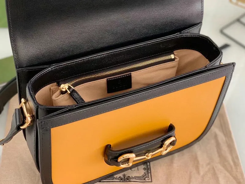 Gucci   Luxury Bags  1082