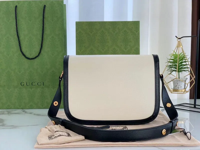 Gucci   Luxury Bags  1082