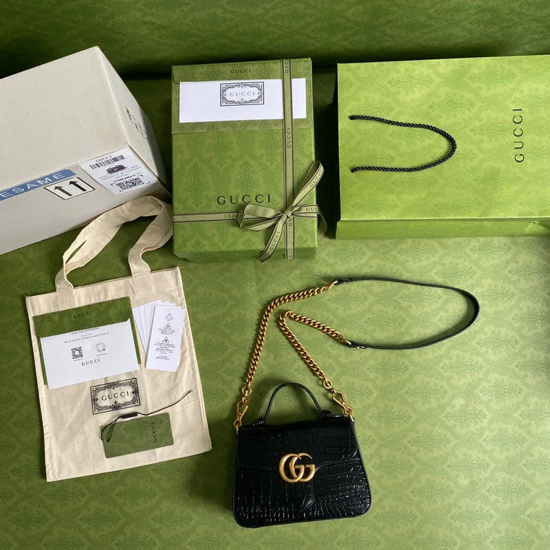 Gucci   Luxury Bags  1131