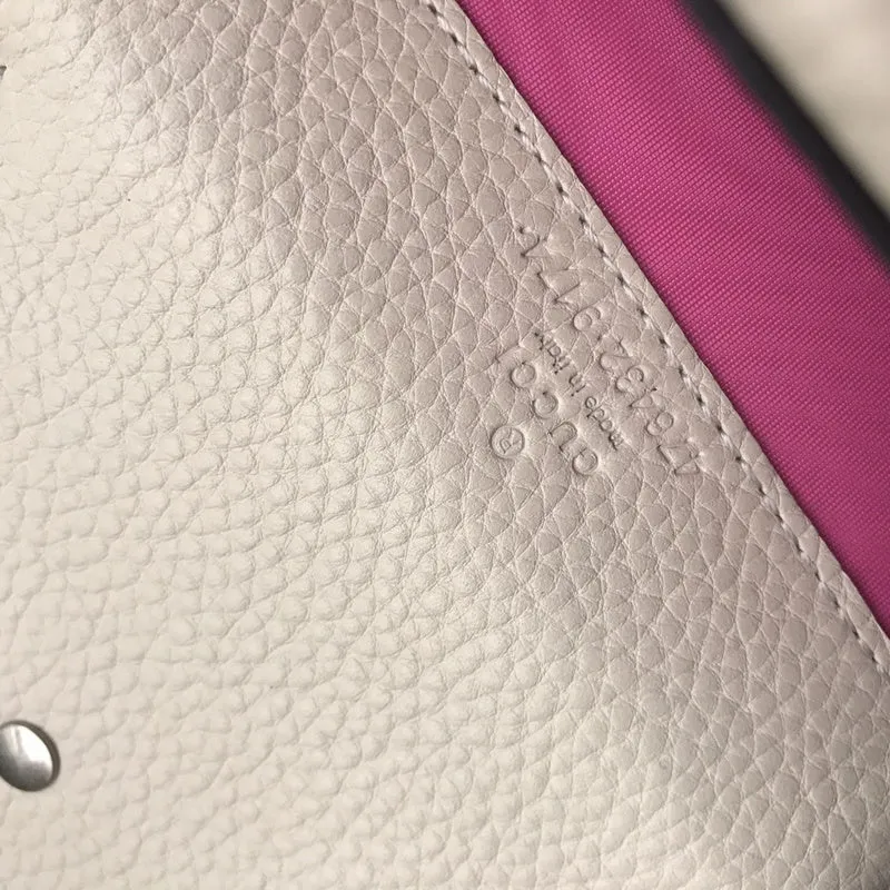 Gucci   Luxury Bags  1155