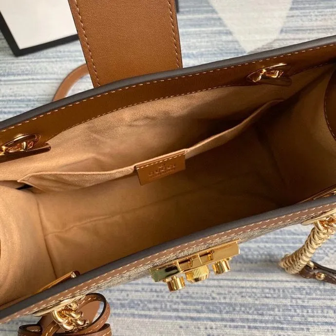 Gucci   Luxury Bags  1384