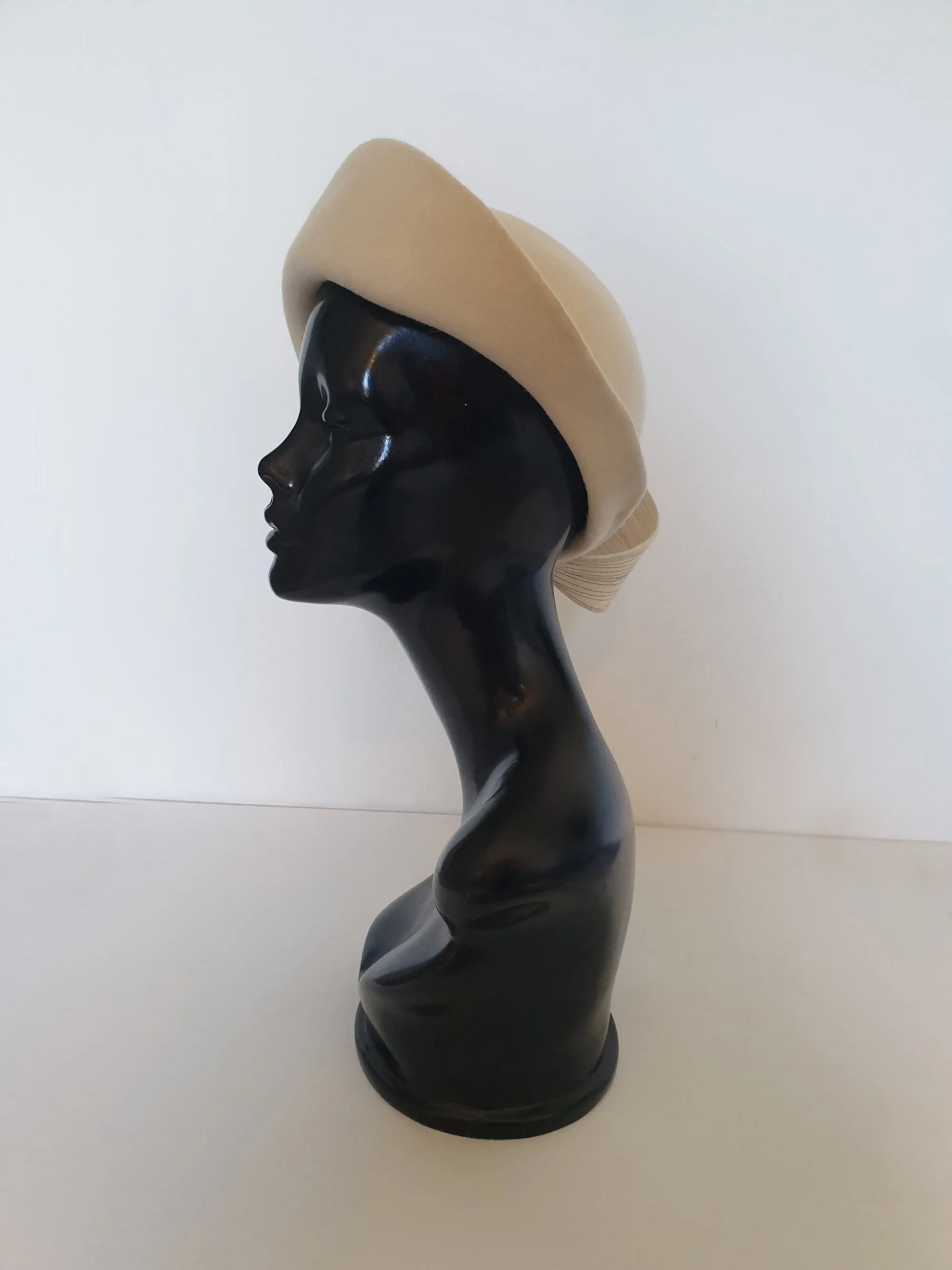 Mr Individual Ivory Hat With Curls - 1960s